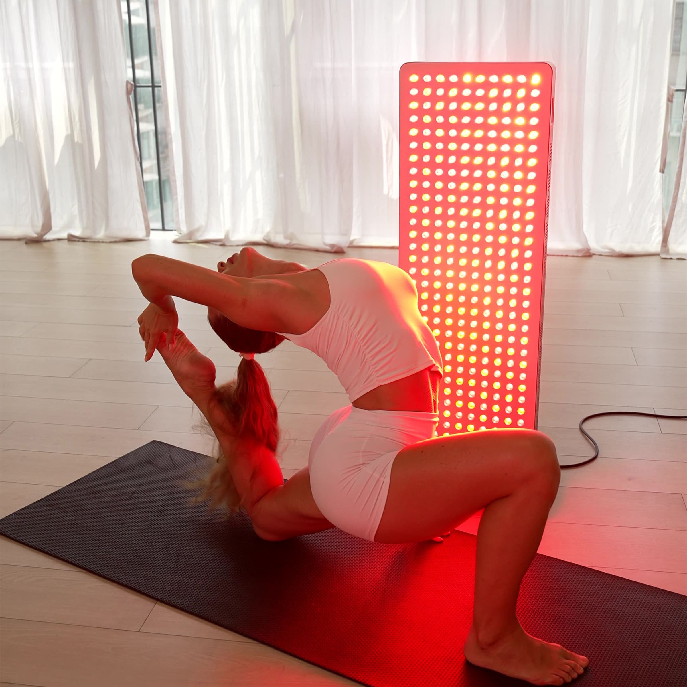 HilaxPro 1600 Red Light Therapy Panel